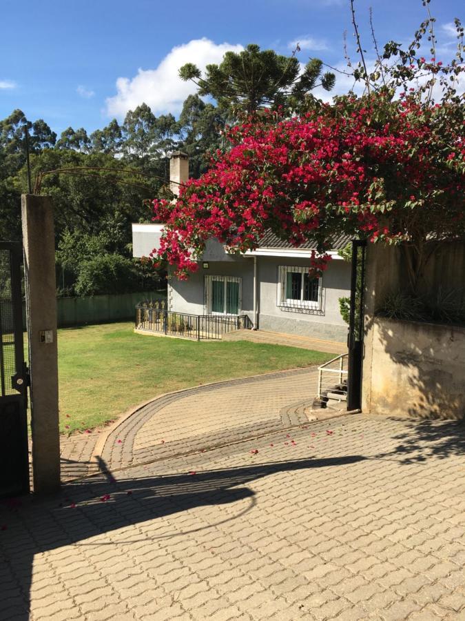 Excelente Casa, bairro nobre em Campos do Jordão Vila Exterior foto